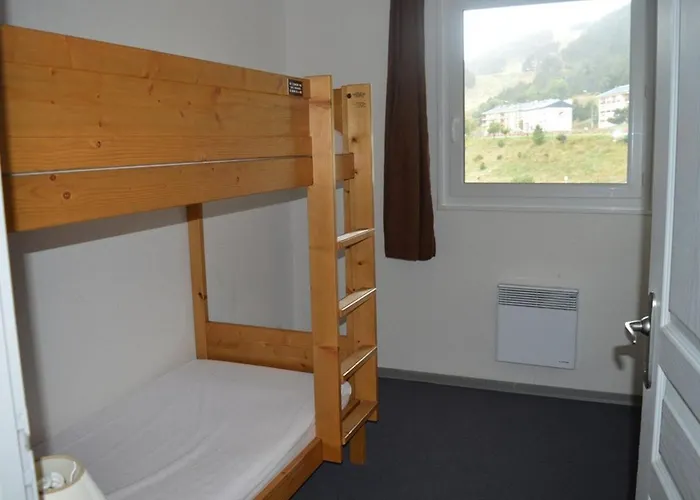 T3 Au Pied Des Pistes Avec Balcon Et Parking Couvert - 2 Chambres, 6 Couchages - Fr-1-593-56